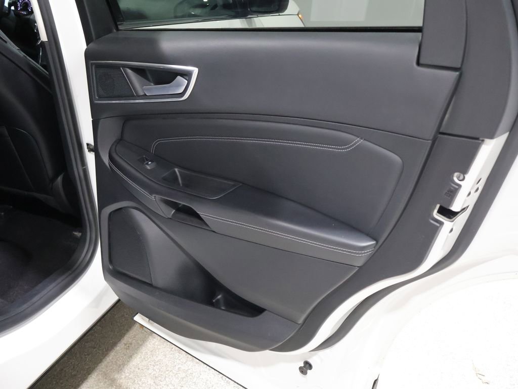 Used 2024 Ford Edge Titanium w/ Equipment Group 301A AWD/4WD image 21