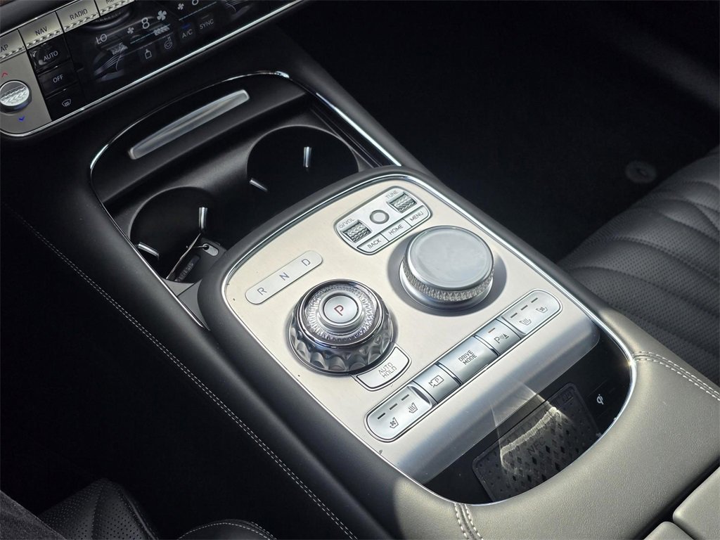 Used 2024 Genesis G90 3.5T image 16