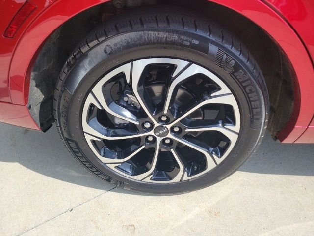 Certified 2024 Lincoln Nautilus Reserve w/ Equipment Group 202A AWD/4WD image 18