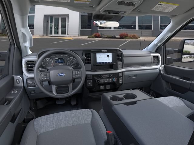 Used 2026 Ford F350 XLT w/ FX4 Off-Road Package AWD/4WD image 9