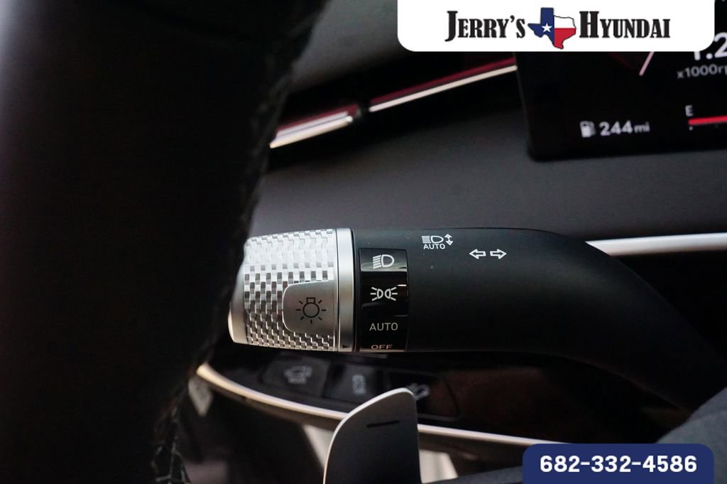 Certified 2026 Genesis GV70 2.5T AWD/4WD image 14