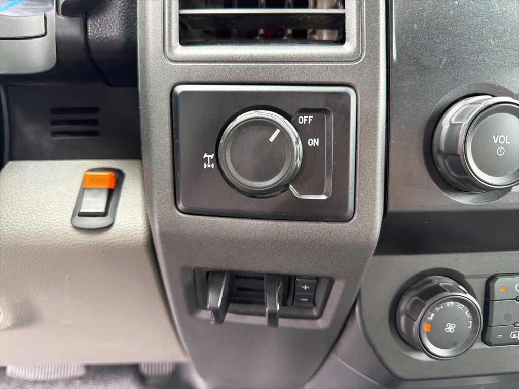 Used 2021 Ford F250 XL w/ Power Equipment Group RWD image 18