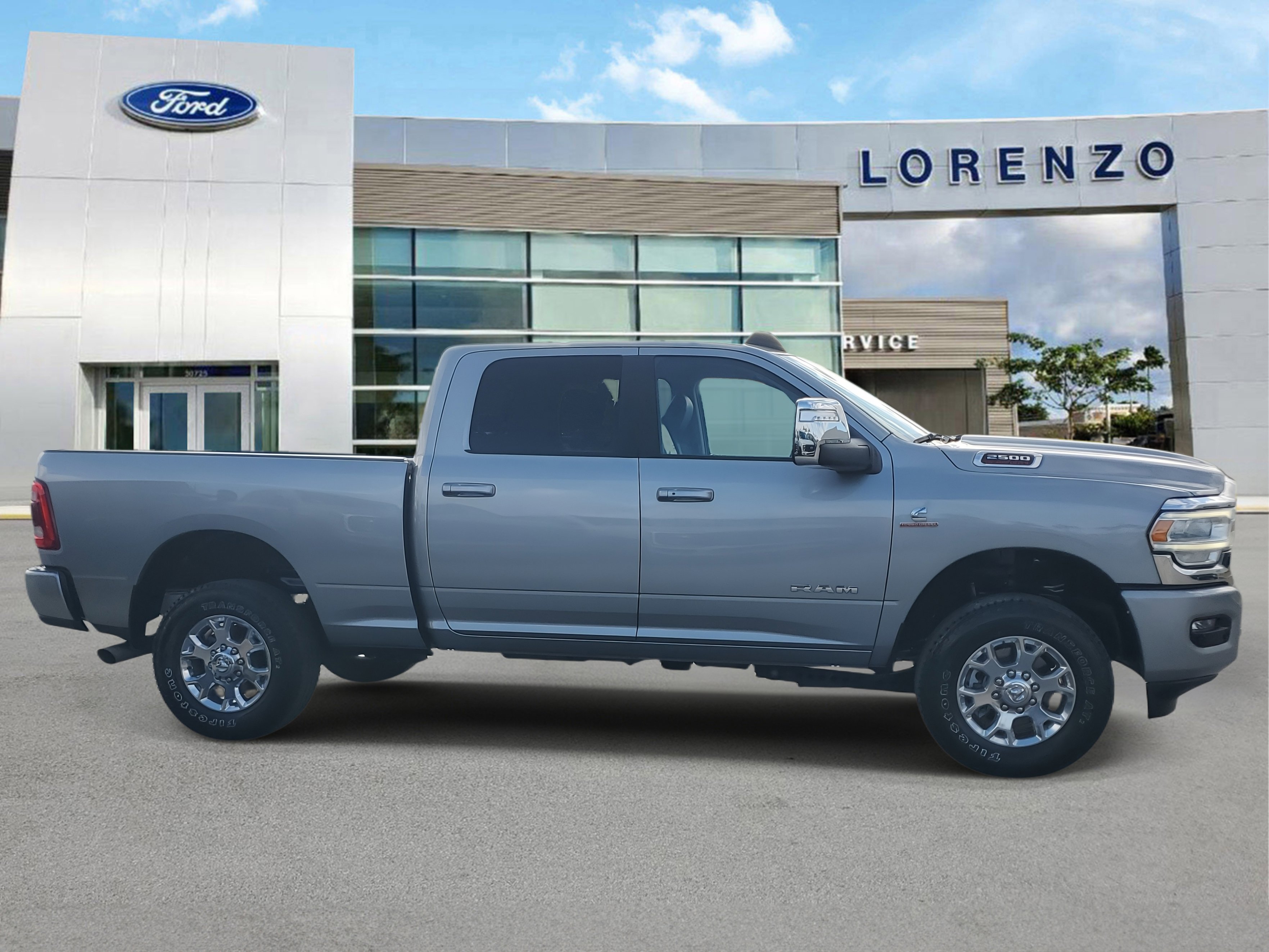 Used 2024 RAM 2500 Laramie image 4