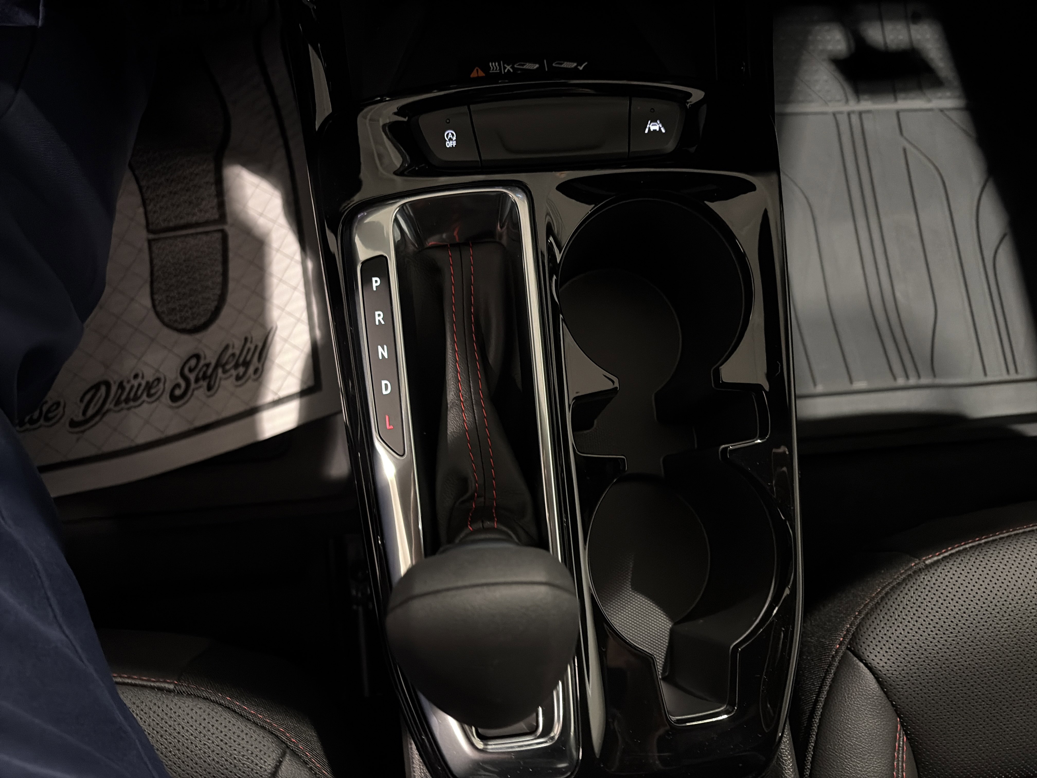 New 2026 Chevrolet Trax RS w/ Sunroof Package image 22