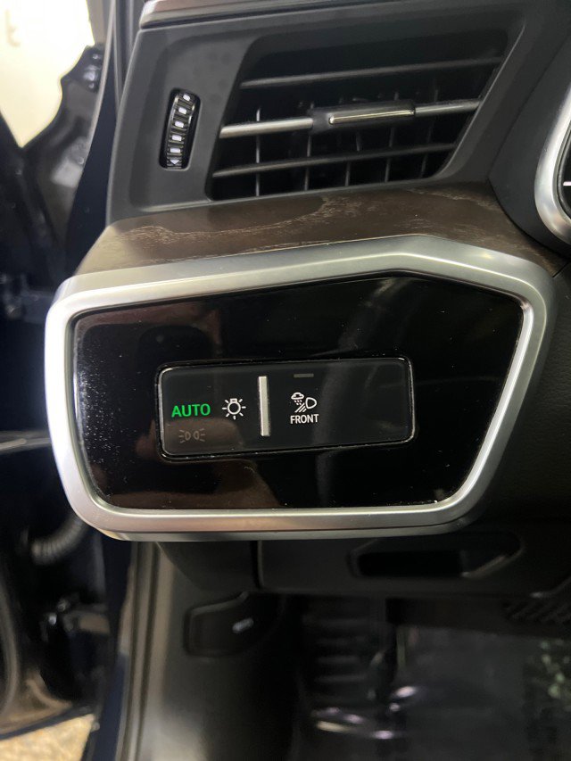 Used 2020 Audi A6 2.0T Premium Plus w/ Premium Plus Package image 29