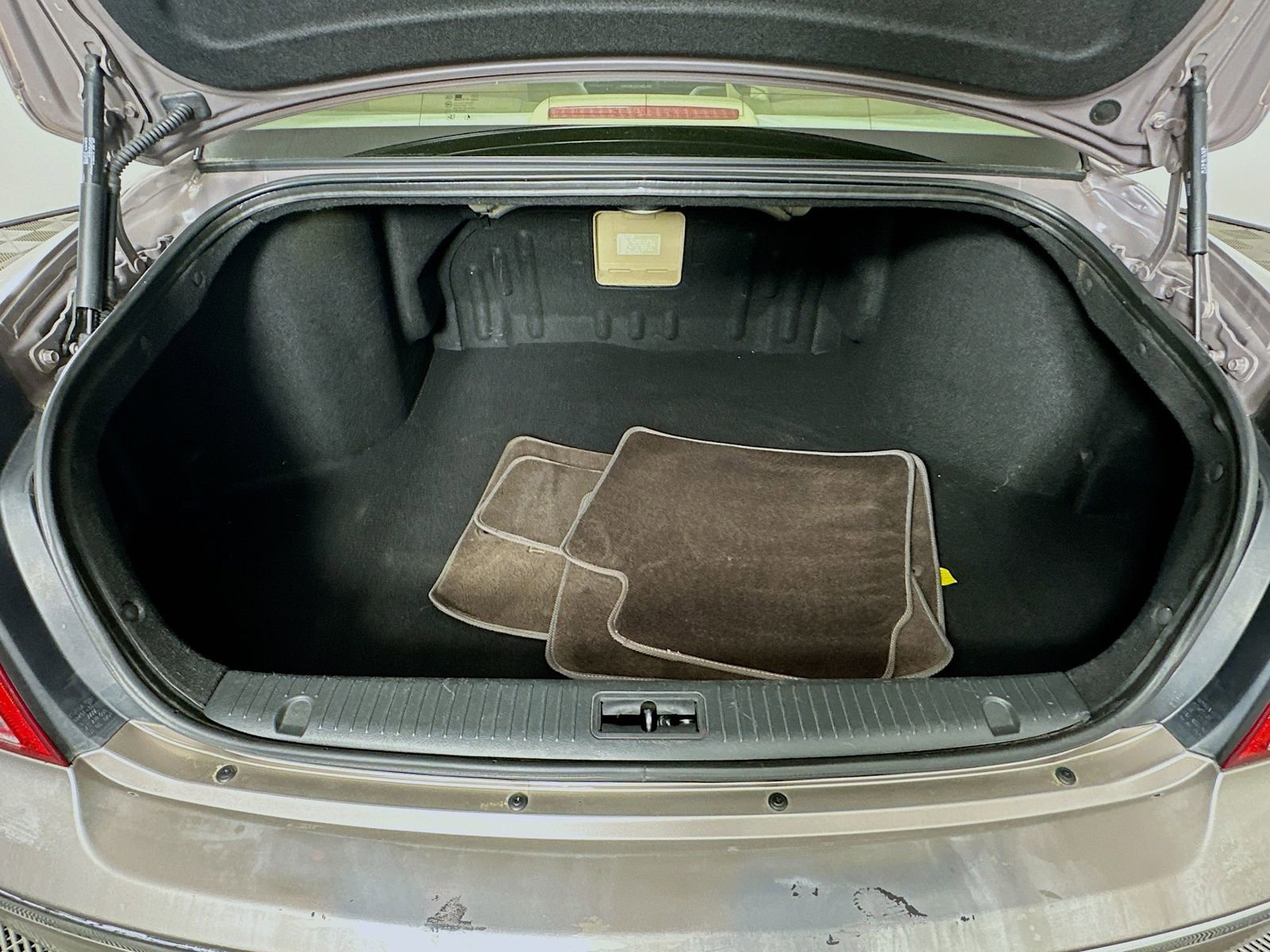 Used 2008 Kia Amanti w/ Leather Pkg FWD image 27