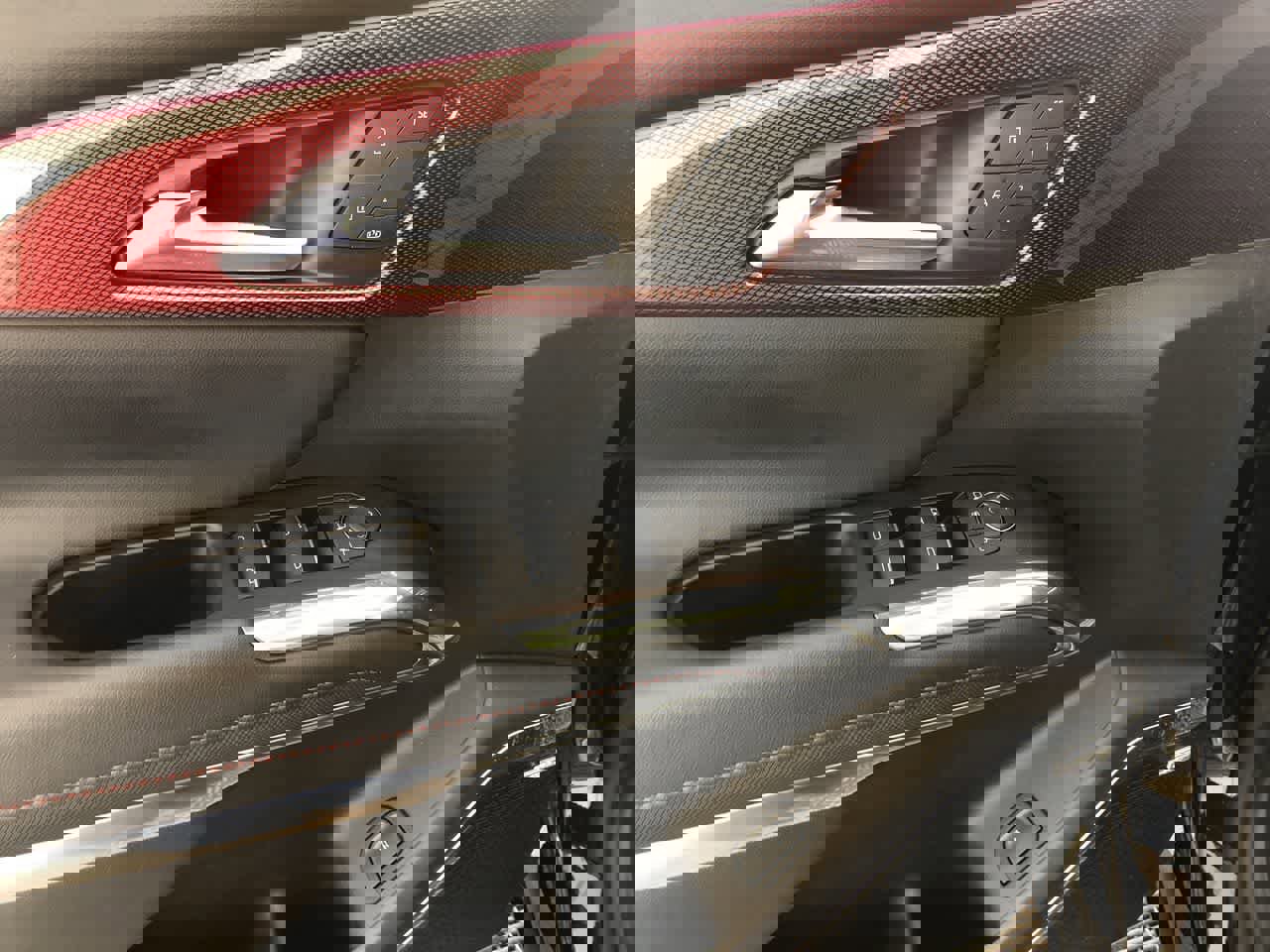 Used 2024 Chevrolet Traverse RS image 12