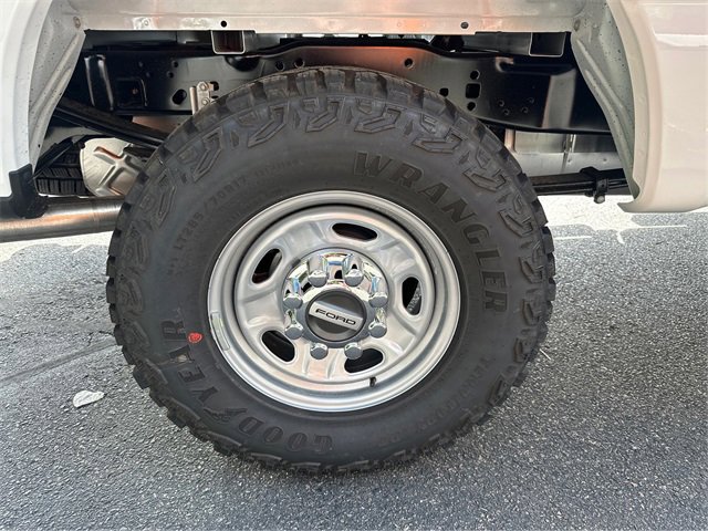 New 2026 Ford F250 XL w/ XL Off-Road Package image 13