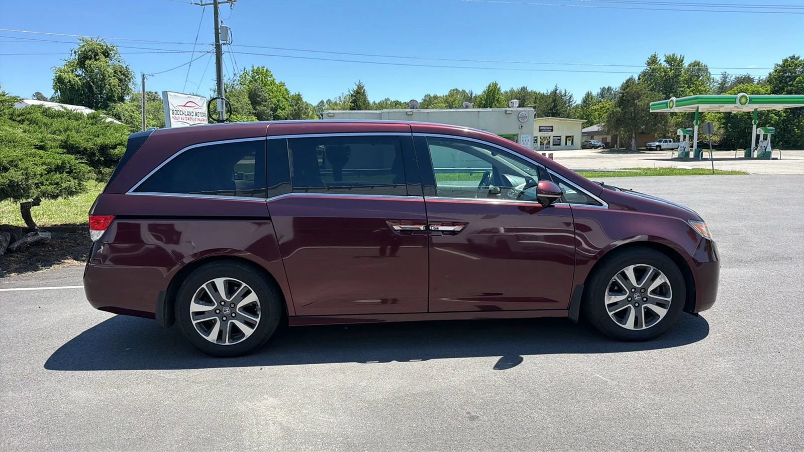 Used 2015 Honda Odyssey Touring Elite image 8