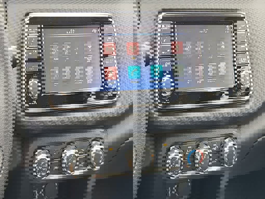 New 2025 Nissan Kicks Play S image 13