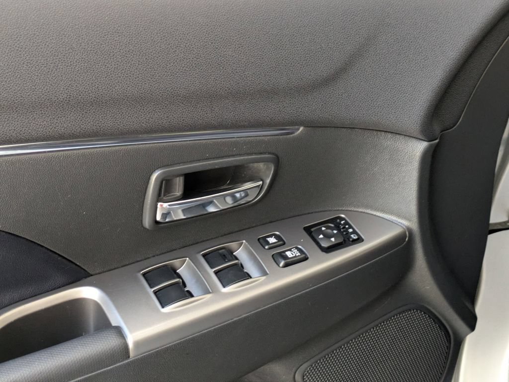 Used 2025 Mitsubishi Outlander Sport SE AWD/4WD image 13