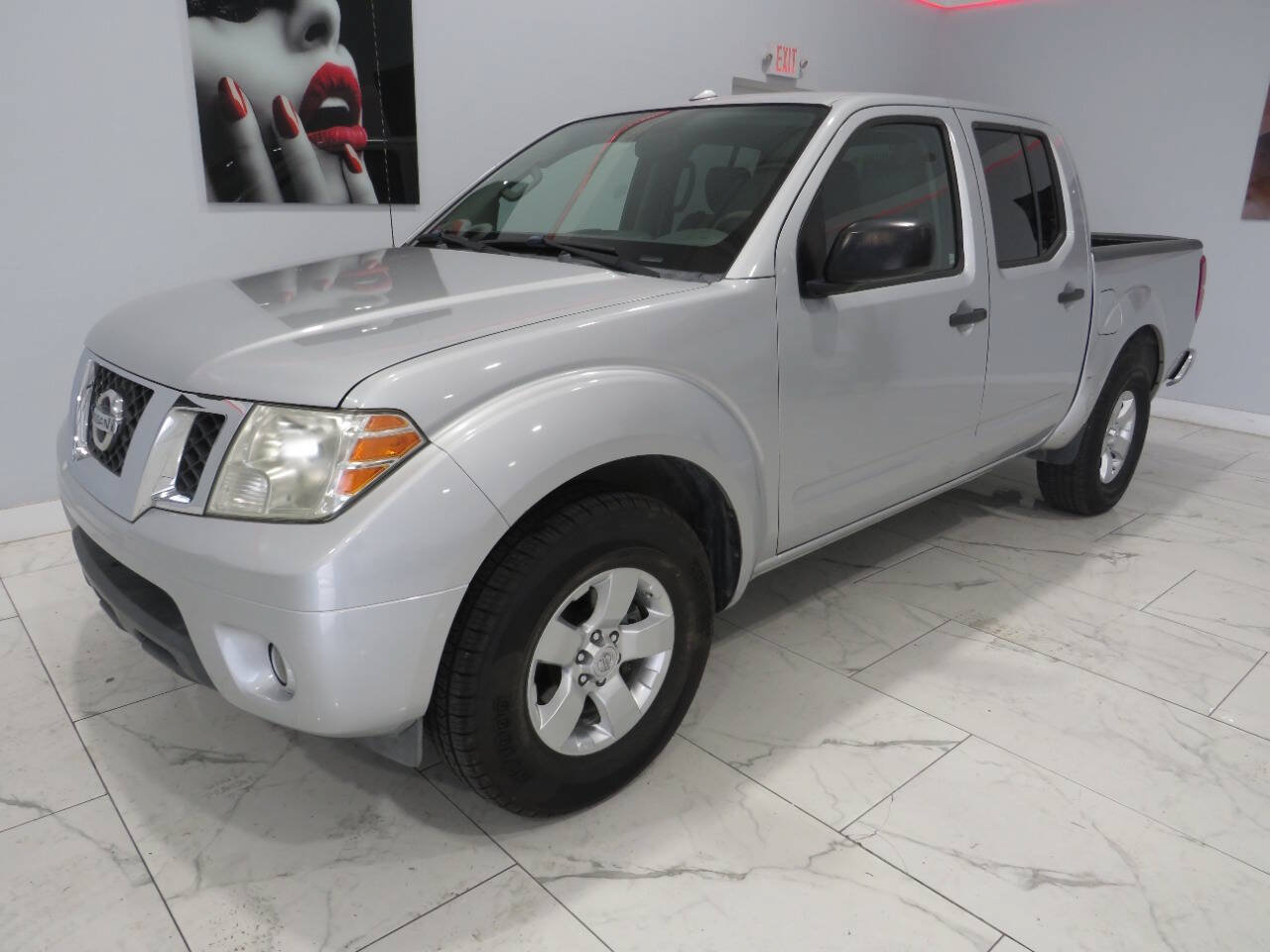 Used 2013 Nissan Frontier SV w/ SV Value Truck Pkg RWD image 8