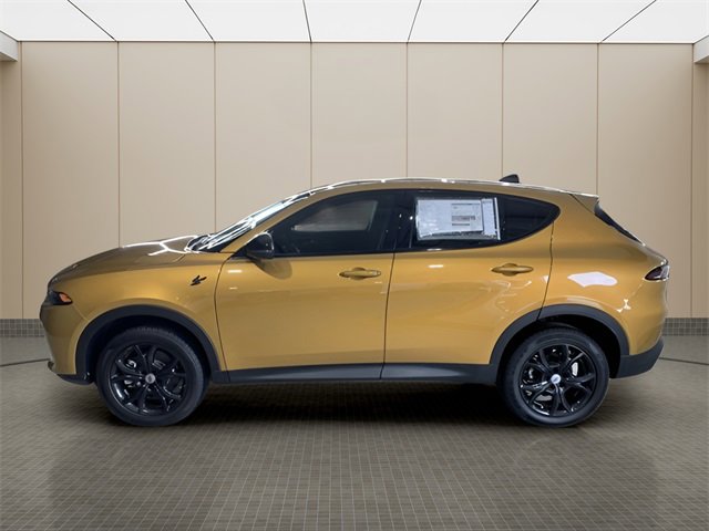 Used 2024 Dodge Hornet GT w/ GT Blacktop Package image 2