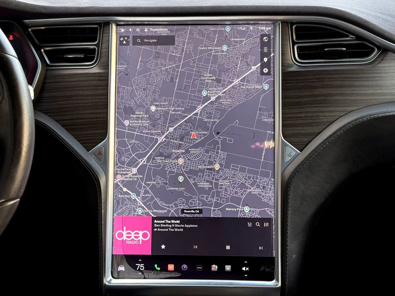 Used 2016 Tesla Model X 90D AWD/4WD image 18