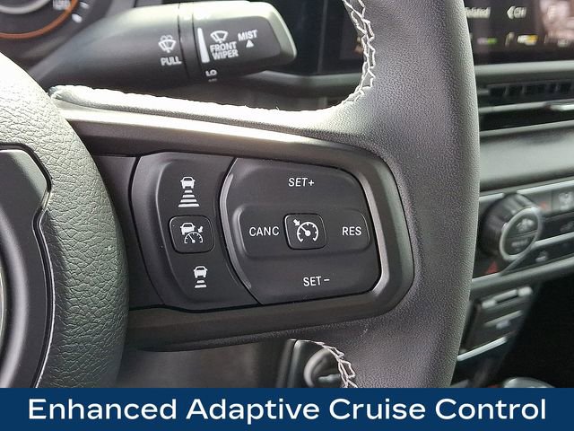 Used 2025 Jeep Gladiator Sport image 8