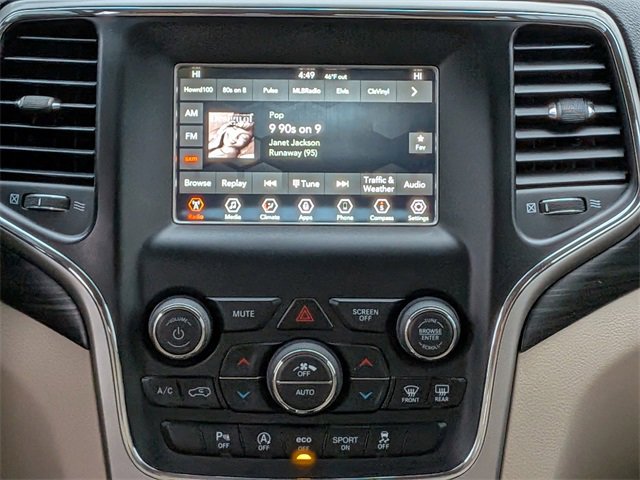 Used 2019 Jeep Grand Cherokee Laredo image 19