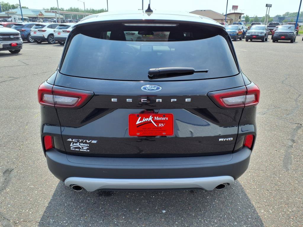 Used 2024 Ford Escape Active AWD/4WD image 4