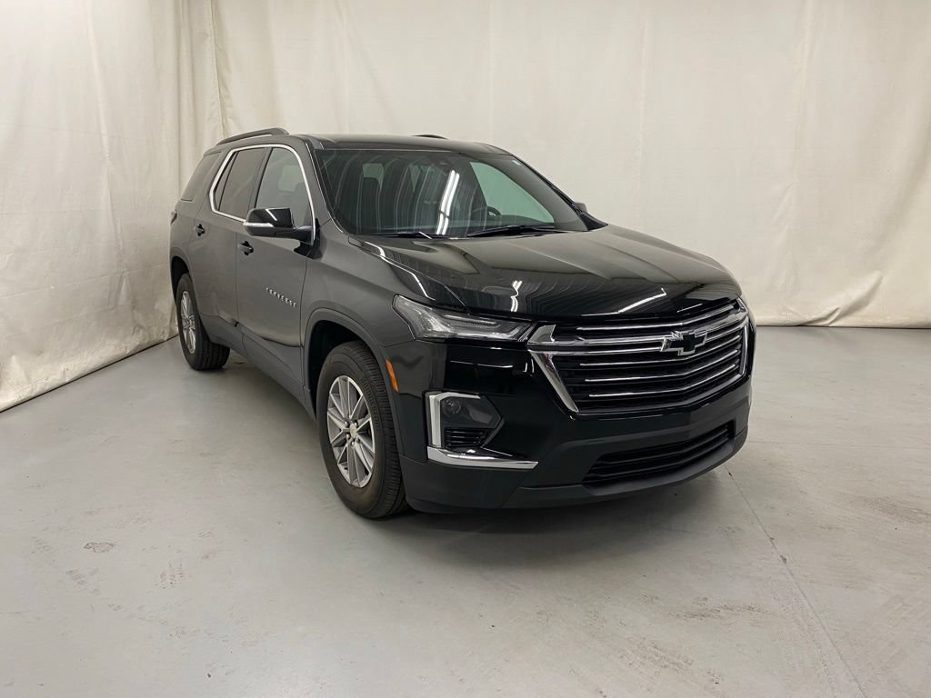 Used 2024 Chevrolet Traverse LT w/ LPO, Floor Liner Package AWD/4WD image 1