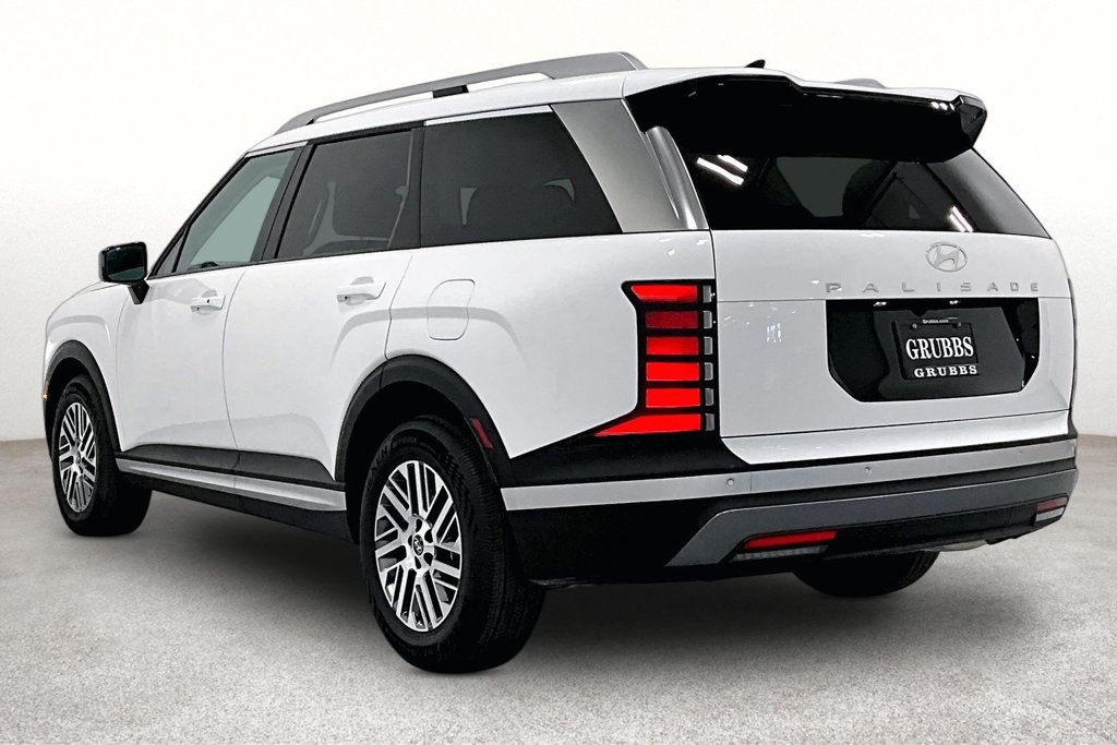 Used 2026 Hyundai Palisade SEL FWD image 15