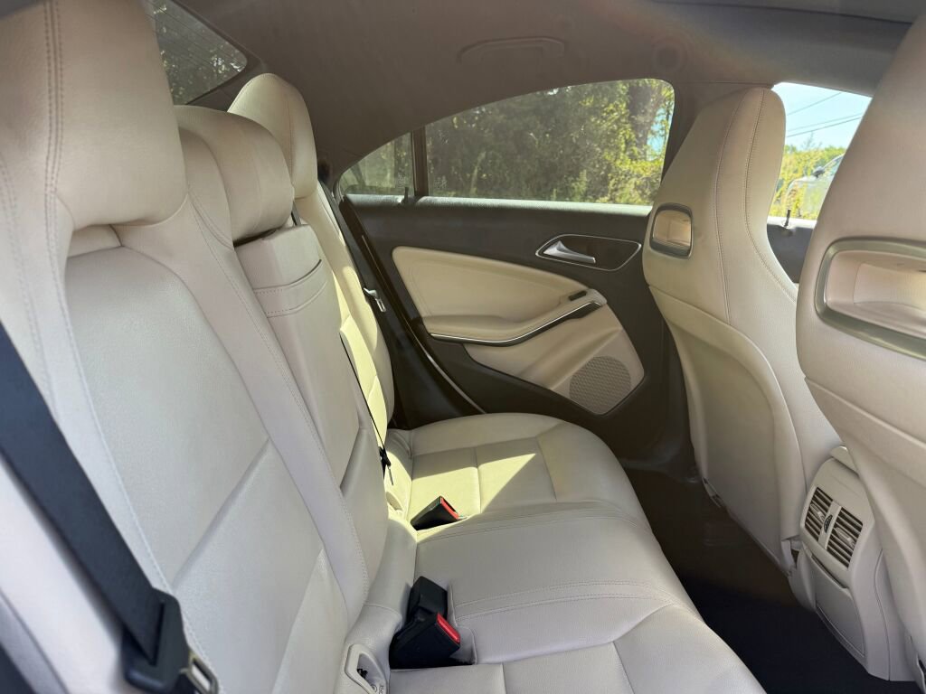 Used 2019 Mercedes-Benz CLA 250 4MATIC image 24