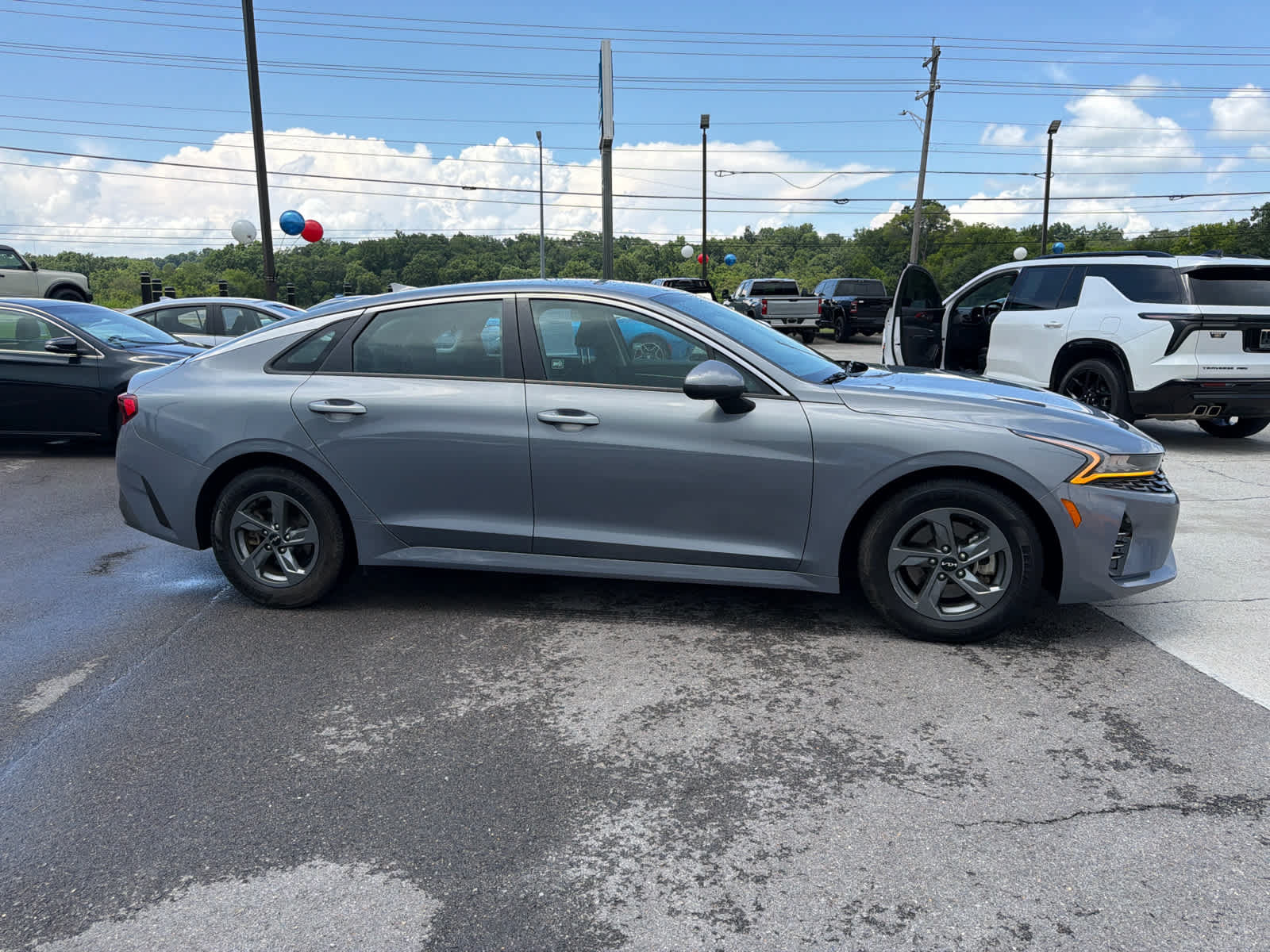 Used 2022 Kia K5 LX FWD image 2