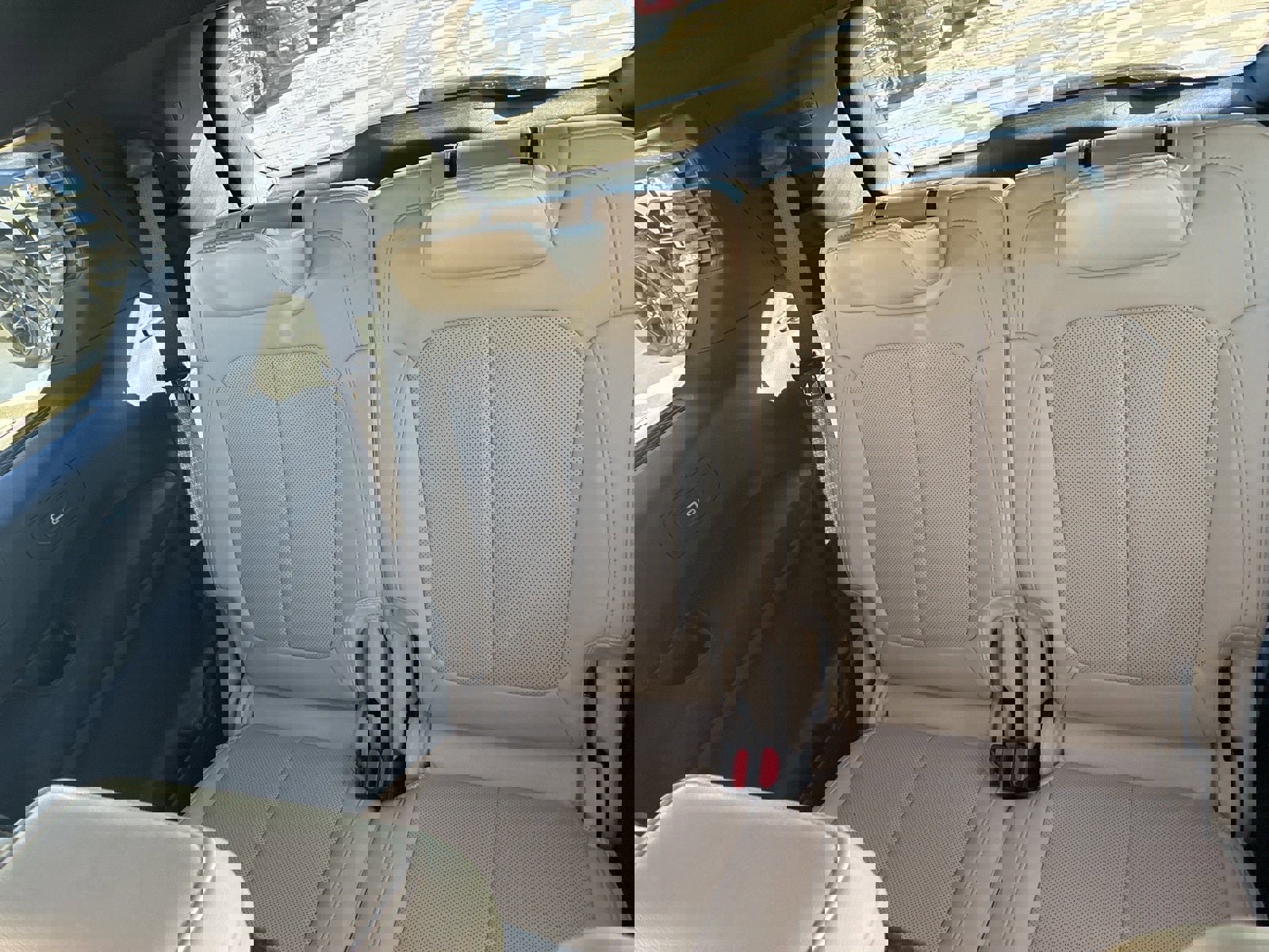 Used 2023 Jeep Grand Cherokee L Limited w/ Luxury Tech Group II image 18