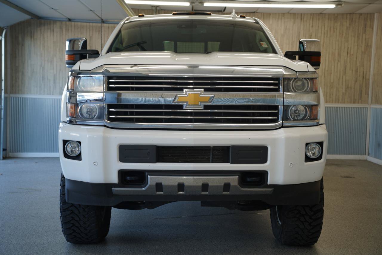 Used 2015 Chevrolet Silverado 2500 High Country w/ Duramax Plus Package AWD/4WD image 3