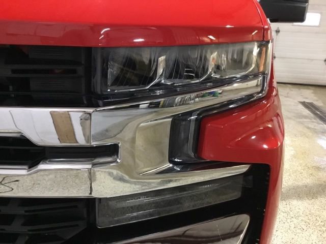 Used 2022 Chevrolet Silverado 1500 LT w/ Z71 Off-Road Package image 7