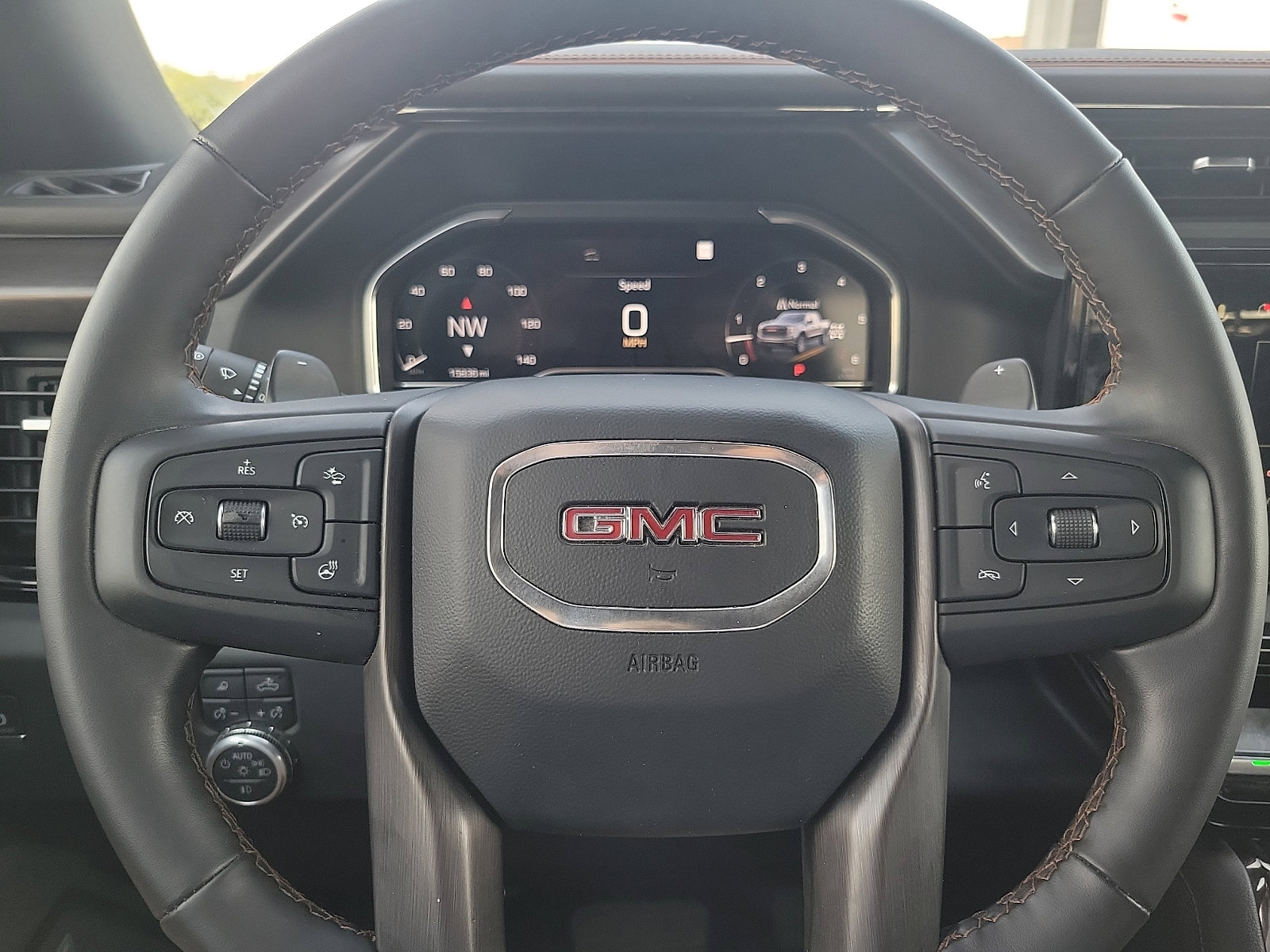 Used 2025 GMC Sierra 1500 AT4 AWD/4WD image 19