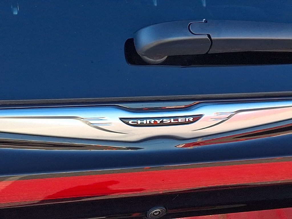Certified 2026 Chrysler Pacifica Select FWD image 34