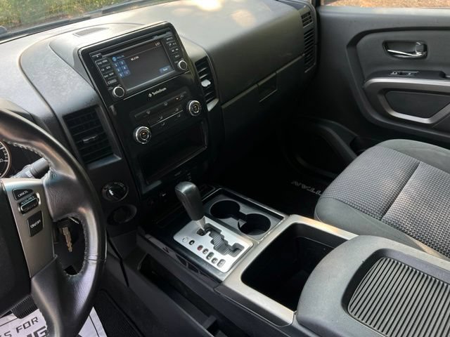 Used 2015 Nissan Titan SV w/ SV Value Truck Package AWD/4WD image 33