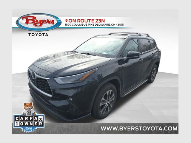 Used 2024 Toyota Highlander XLE image 1