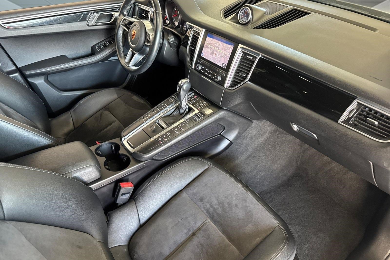 Used 2018 Porsche Macan S AWD/4WD image 33