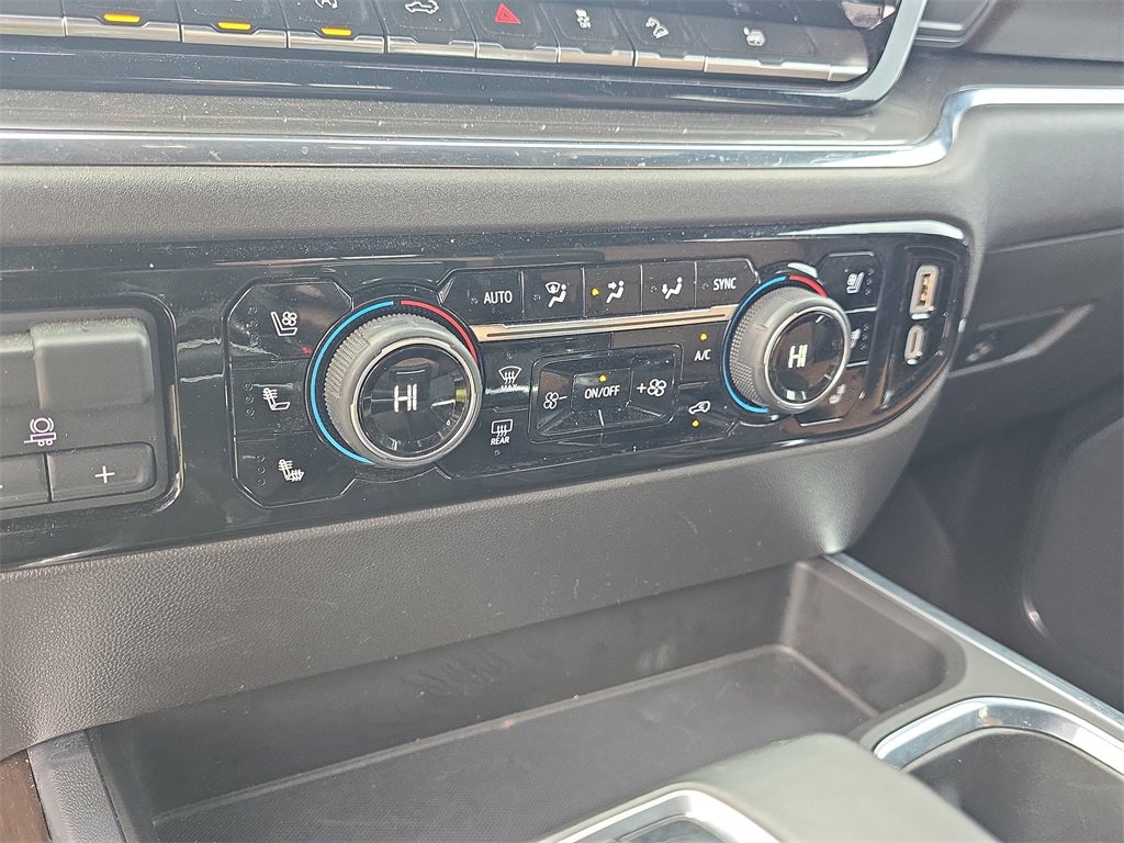 Used 2024 Chevrolet Silverado 1500 High Country w/ Technology Package image 24