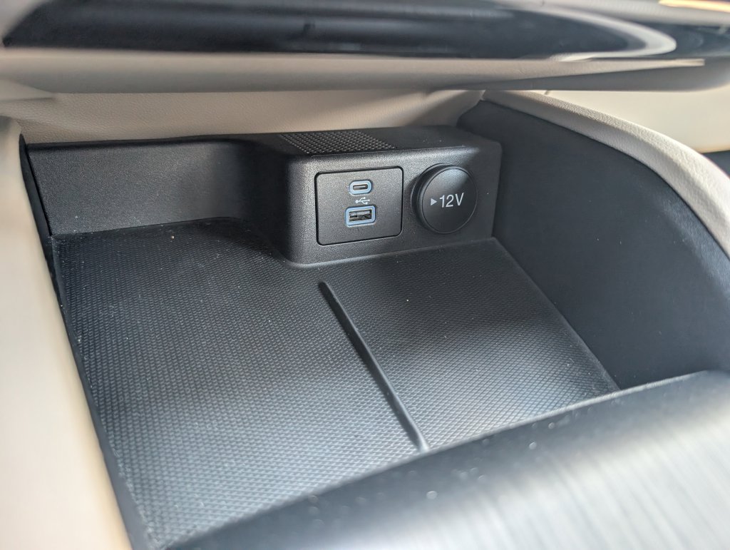 Used 2022 Ford Escape SEL FWD image 24