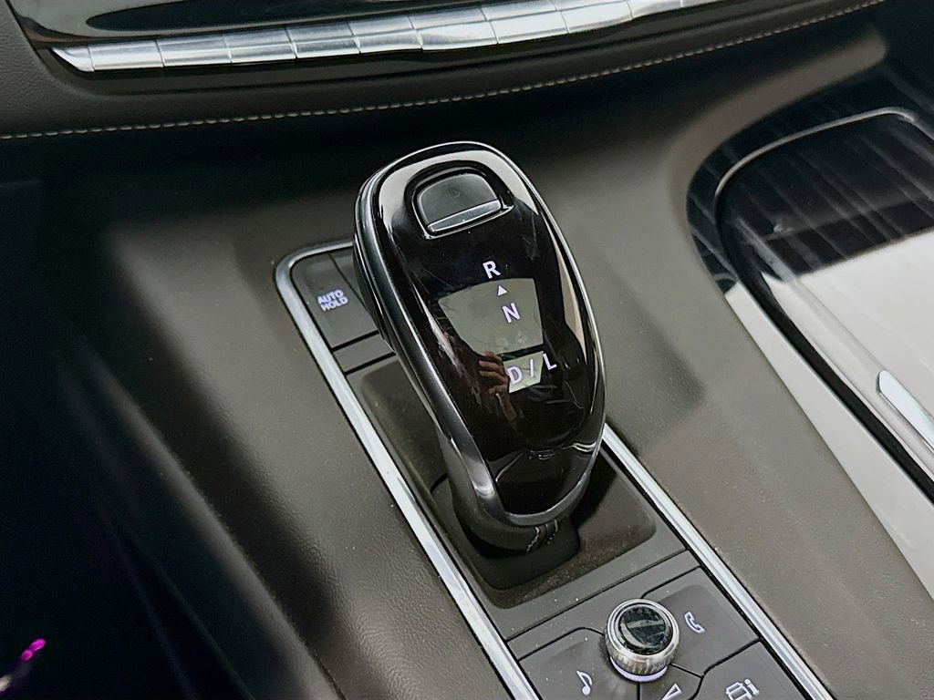 Used 2023 Cadillac Escalade Sport w/ LPO, Illumination Package image 16