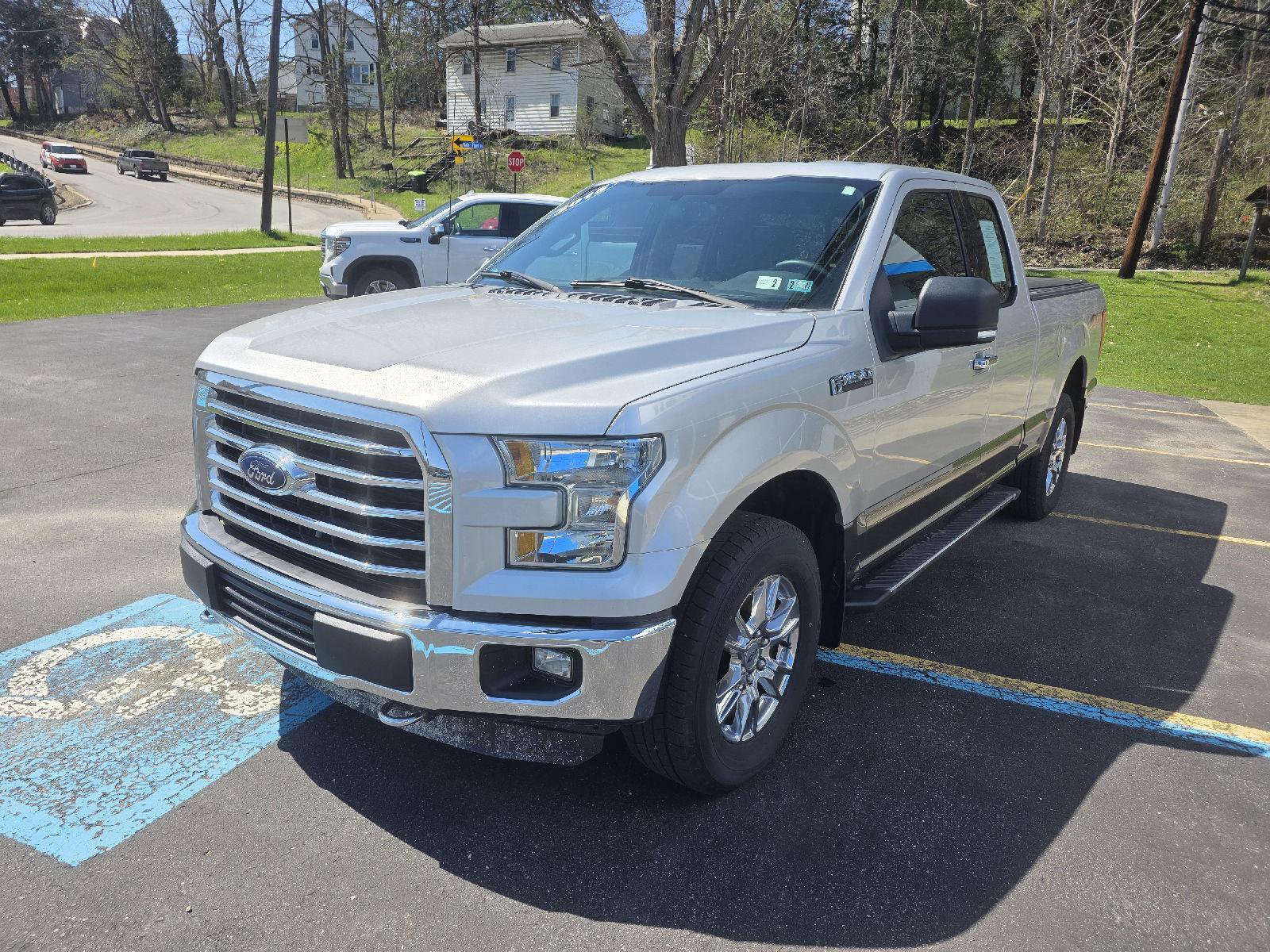 Used 2015 Ford F150 XLT w/ Equipment Group 302A Luxury image 3