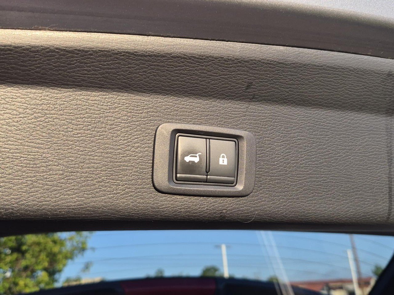 Used 2023 Mitsubishi Outlander SE AWD/4WD image 11