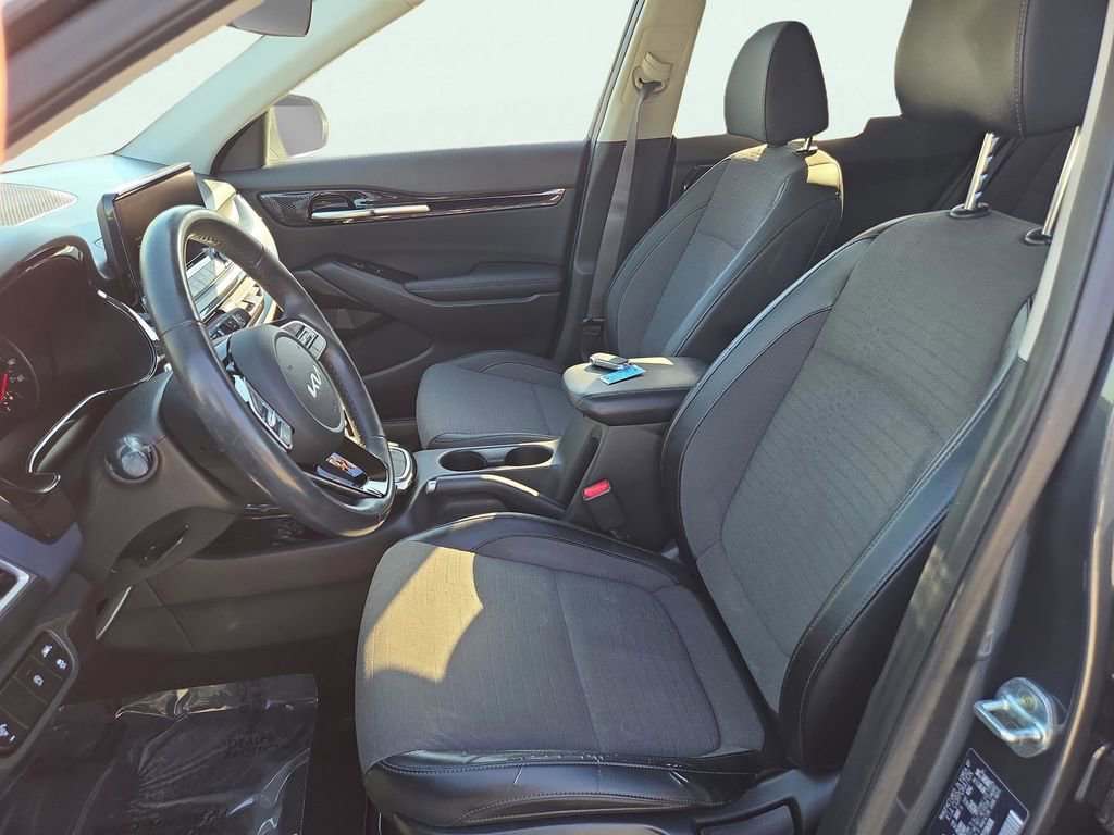 Certified 2023 Kia Seltos S w/ Navigation Package image 18