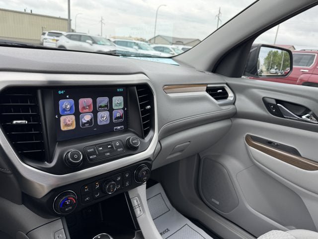 Used 2018 GMC Acadia SLE AWD/4WD image 16