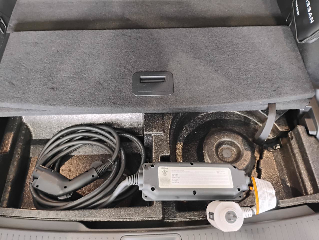 Used 2024 Nissan Ariya AWD image 10