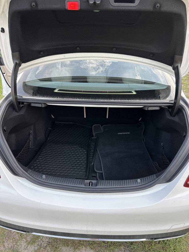 Used 2015 Mercedes-Benz C 300 4MATIC Sedan image 27