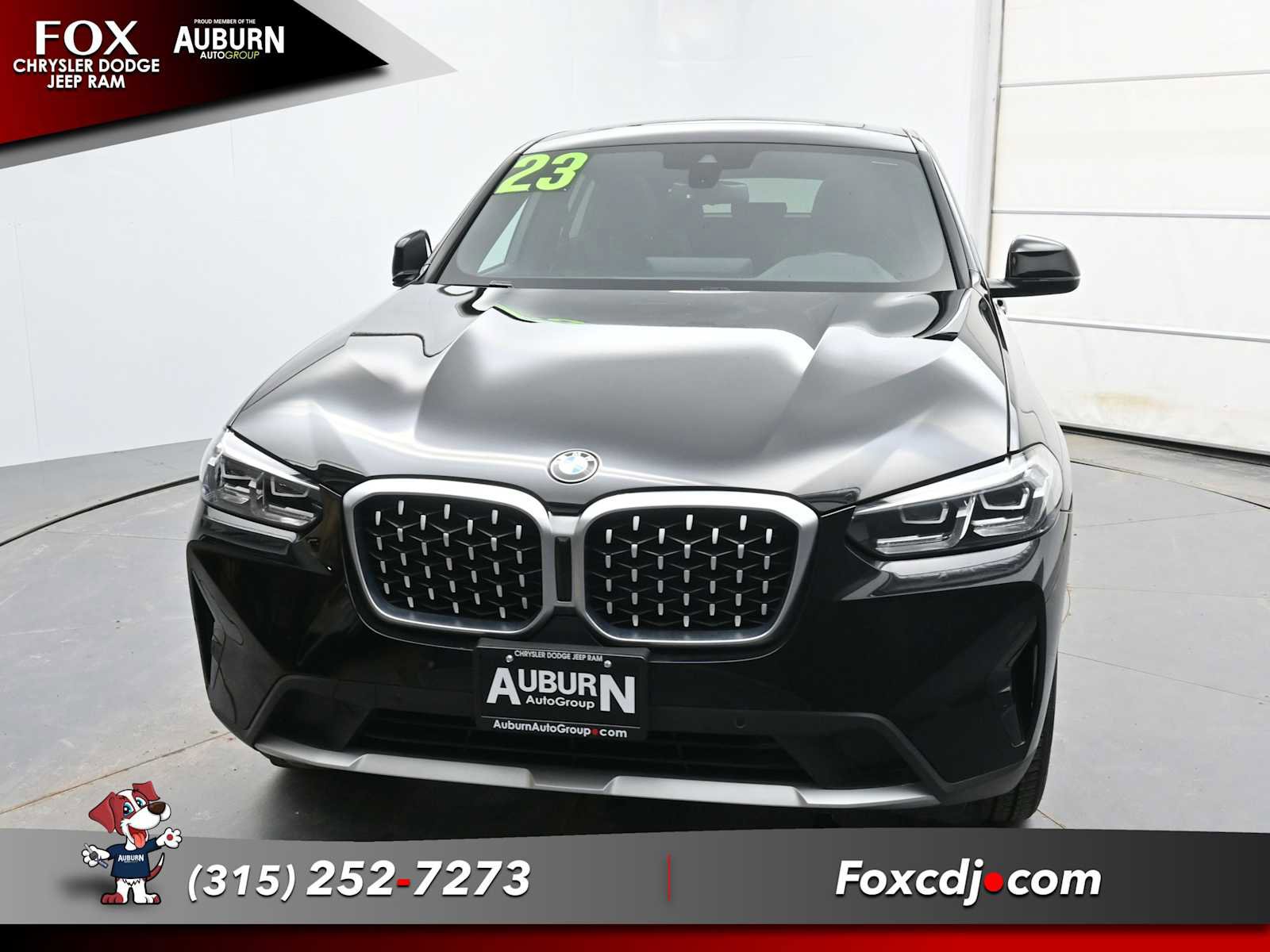 Used 2023 BMW X4 xDrive30i image 3