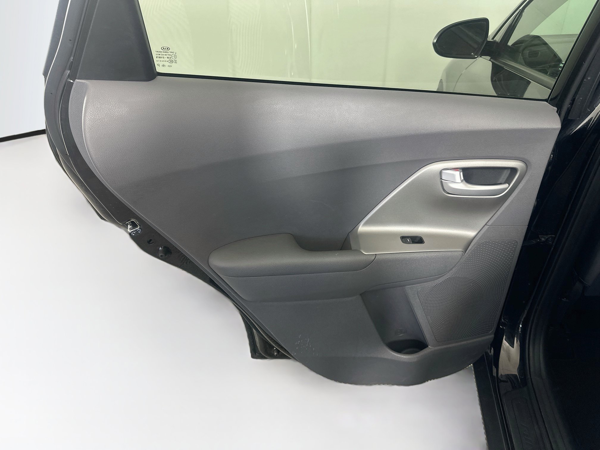 Used 2019 Kia Niro LX FWD image 24