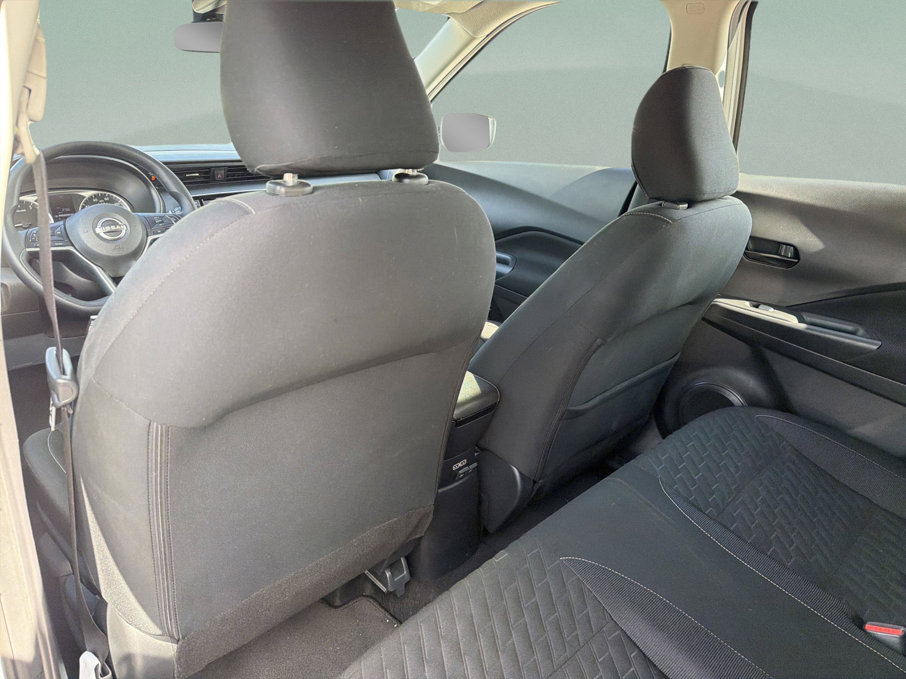 Used 2022 Nissan Kicks S FWD image 12