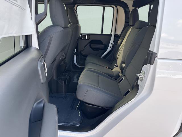 New 2025 Jeep Gladiator Sport image 18