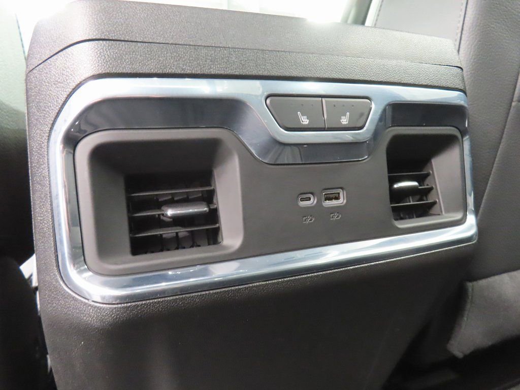 Used 2024 GMC Sierra 3500 Denali w/ Denali Reserve Package image 14