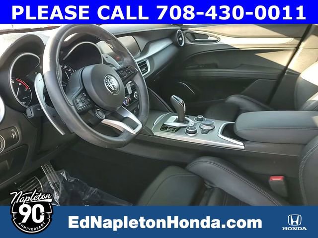 Used 2022 Alfa Romeo Stelvio Veloce image 9