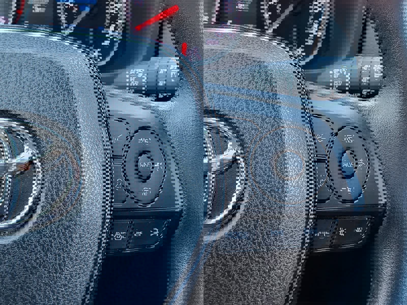 Used 2020 Toyota RAV4 XLE Premium image 26