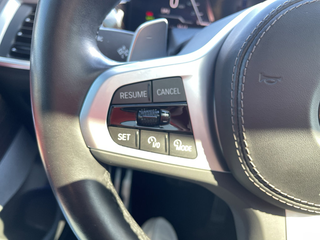 Used 2024 BMW X6 xDrive40i w/ Executive Package image 14